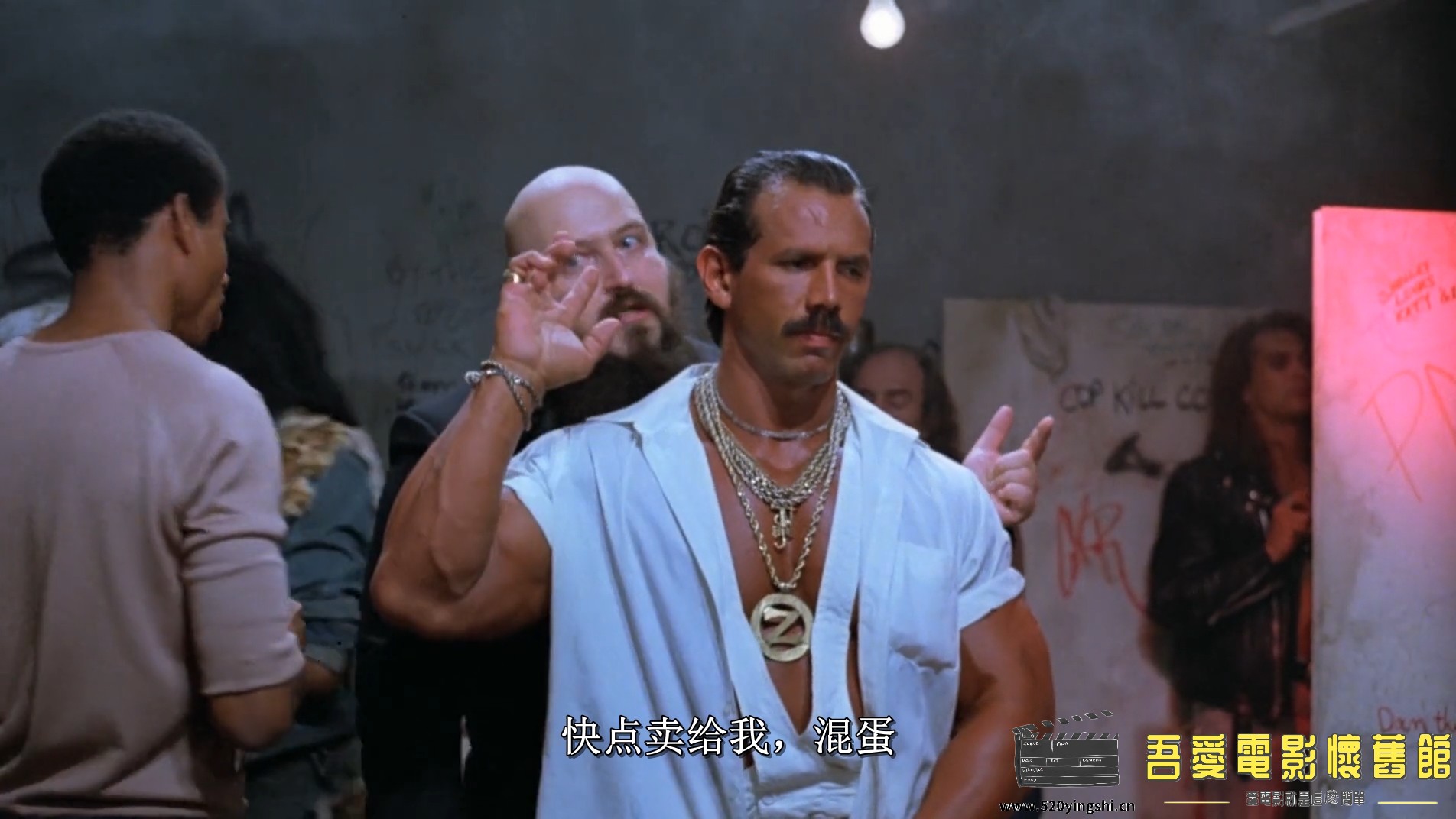 Frankenhooker.1990.1080p.BluRay.x264.AAC.mkv_snapshot_00.30.42.450.jpg