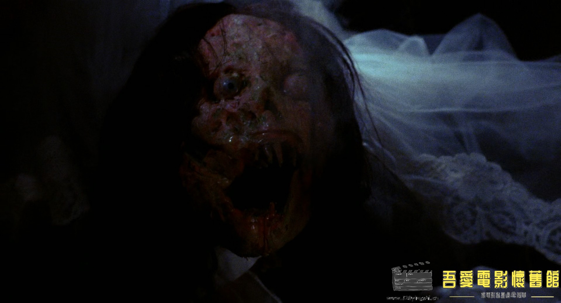 Girls.School.Screamer.1986.1080p.BluRay.x265.mkv_snapshot_00.01.34.527.jpg