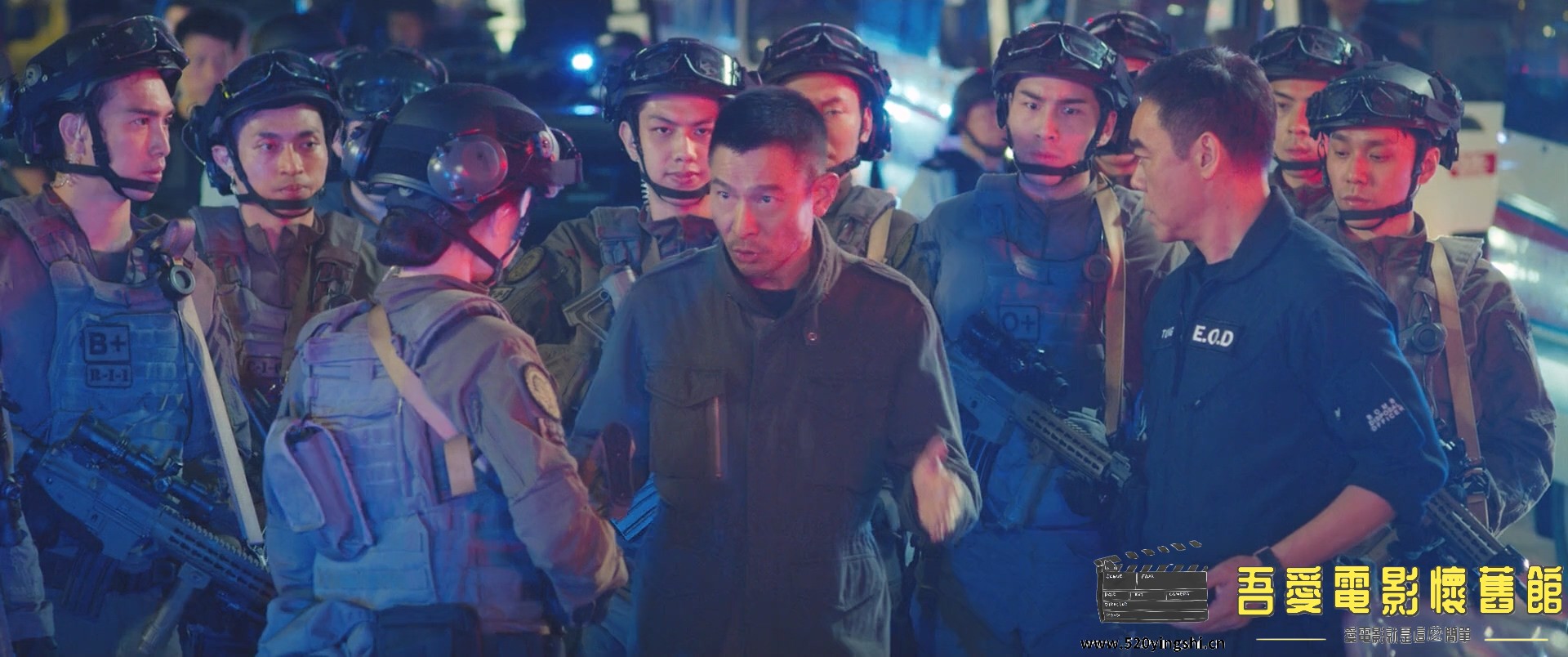 拆弹专家2.Shock Wave 2.2020.BDRip.2AC3-NO.7.mkv_20221228_102710.663.jpg