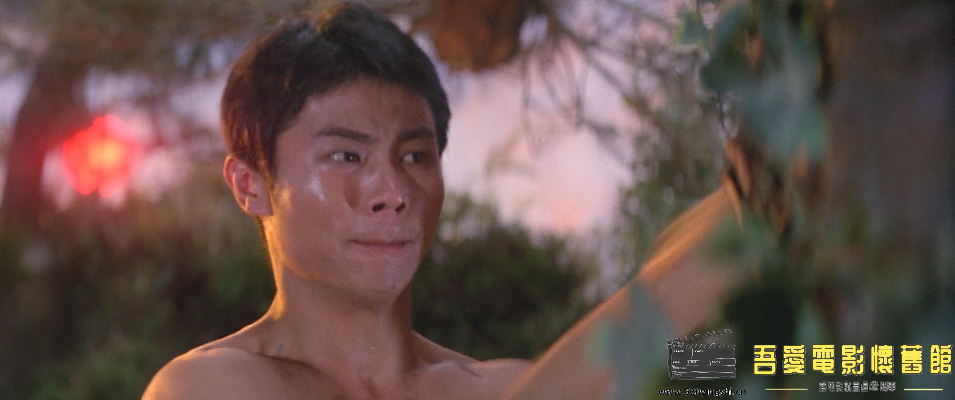 疯猴.1979.BDRip.2AC3.HKFACT-NO.7.mkv_20221229_184920.241.jpg