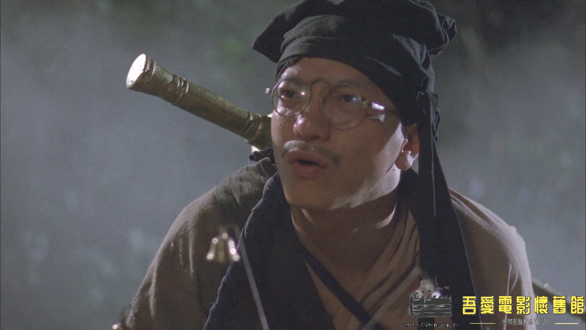 僵尸叔叔.1988.BDRip.2AC3.HKFACT.mkv_20221228_160149.424.jpg