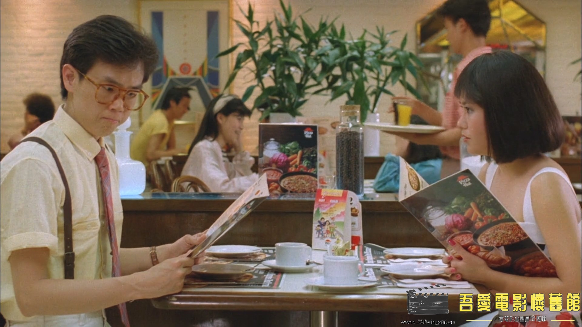 开心鬼放暑假.1985.BDRip.2AC3.HKFACT.mkv_20221230_211203.328.jpg