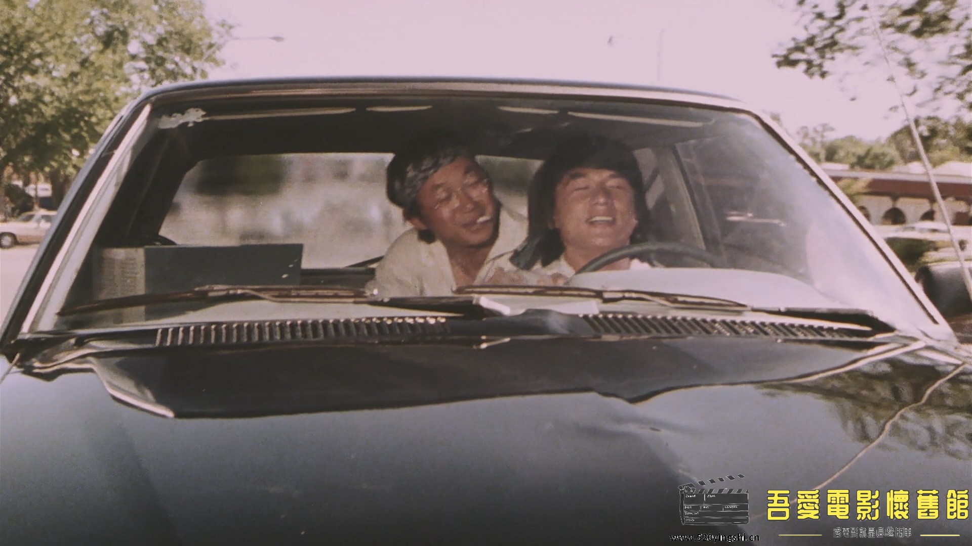 炮弹飞车.1980.BDRip.3AC3.HKFACT.mkv_20221228_222423.444.jpg