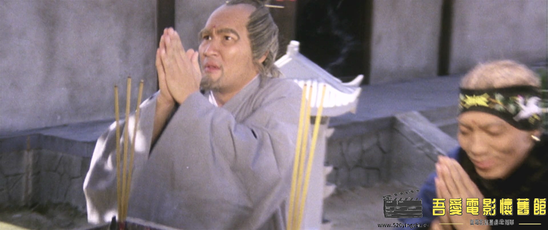 奇门遁甲.The.Miracle.Fighters.1982.BDRip.4AC3-NO.7.mkv_20221228_221952.938.jpg