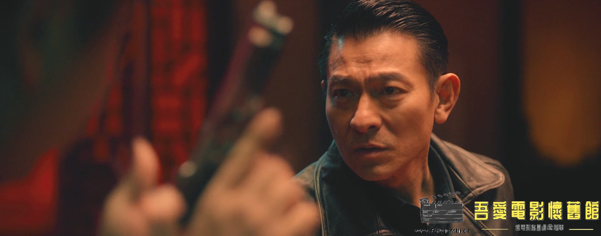 人潮汹涌.2021.BDRip.2AC3.HKFACT.mkv_20221228_211547.076.jpg