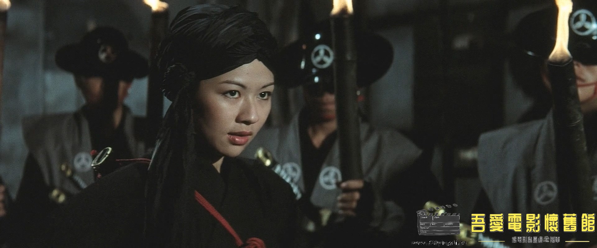 神拳大战快枪手.1977.BDRip.AC3.HKFACT.mkv_20221228_233308.591.jpg