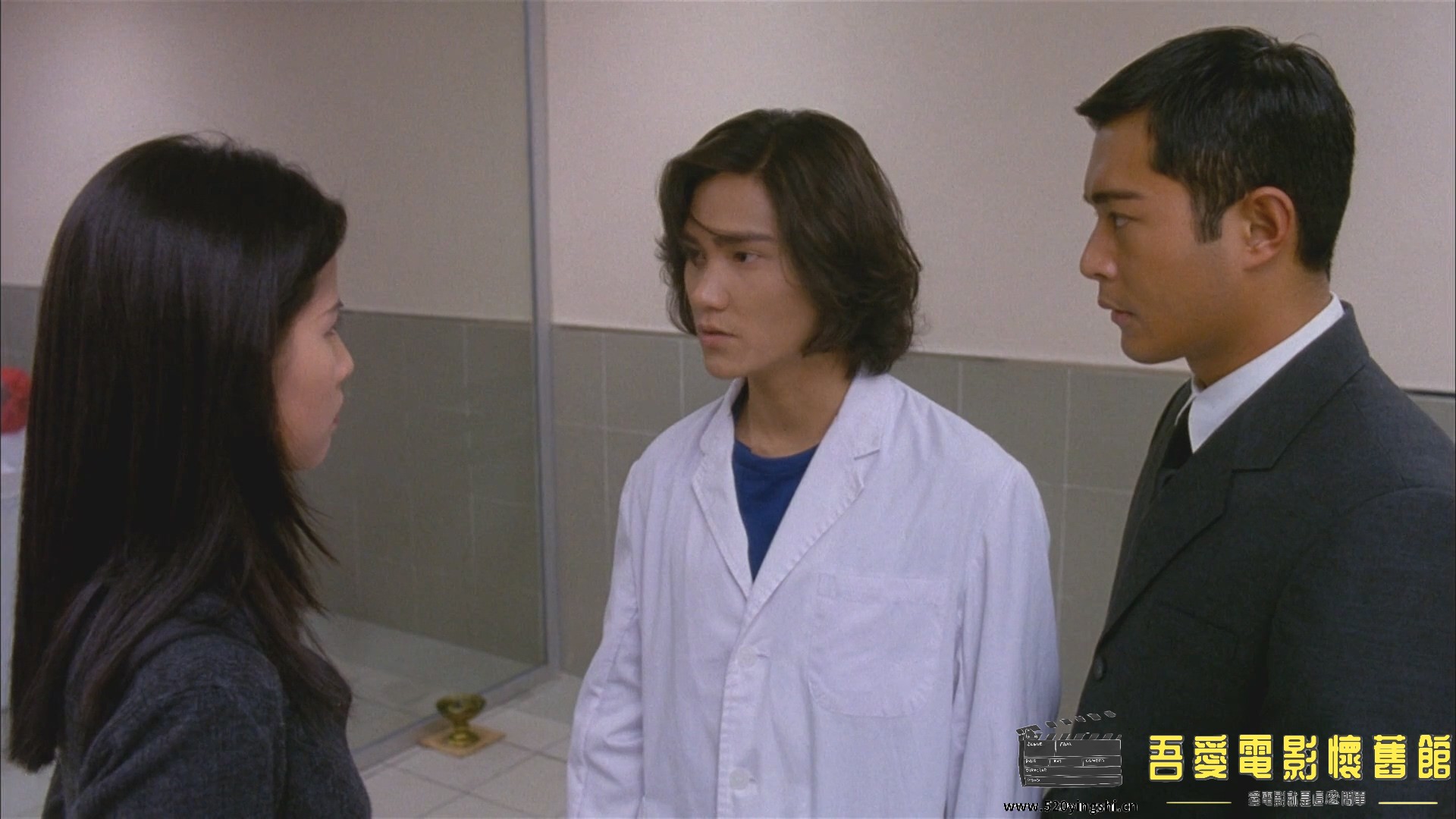 阴阳路之升棺发财.1997.BDRip.4AC3.HKFACT.mkv_20221231_112958.321.jpg