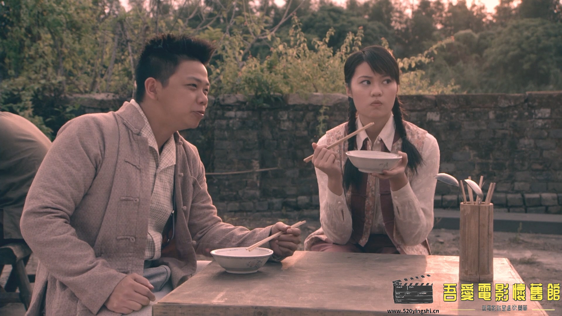 真假铁马骝.2013.BDRip.2AC3.HKFACT.mkv_20221229_145516.296.jpg