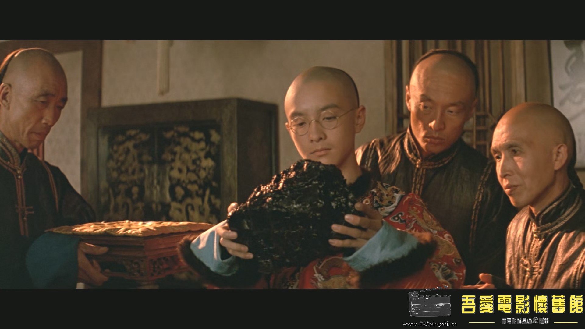 末代皇帝.1987.BDRip.The Last Emperor.CHN.2Audio..mkv_20230102_002251.279.jpg