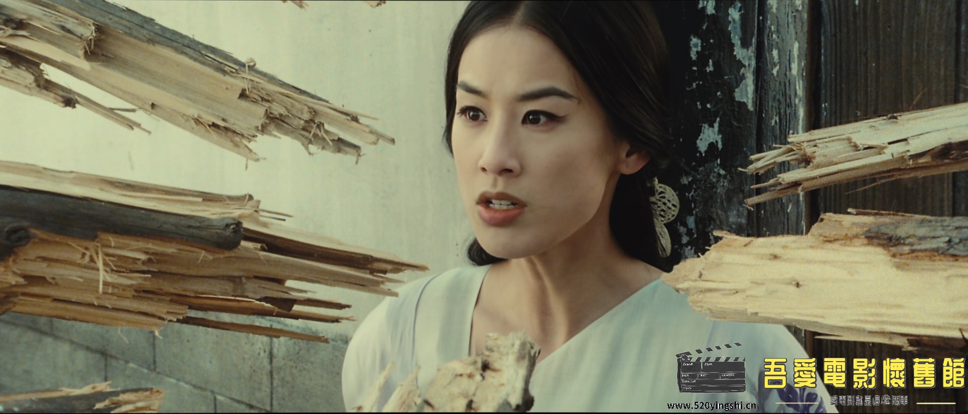 白蛇传说.2011.BluRay.1080p.x265.10bit.2AC3.国粤语中英字.mkv_snapshot_00.47.24.83.jpg