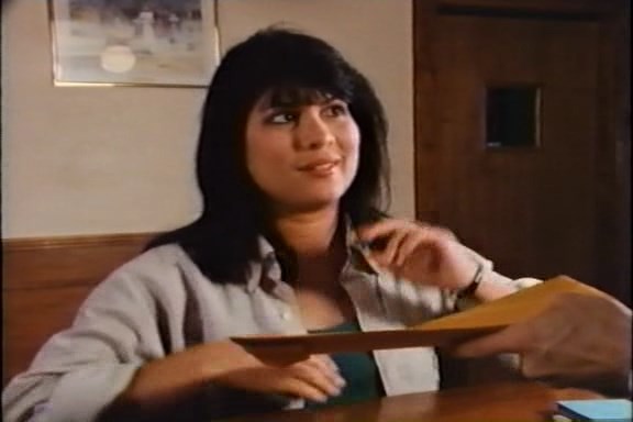 They Bite.1996.VHSRIP.XVID.mkv_snapshot_00.35.32.118_[2023.01.04_14.11.34].jpg