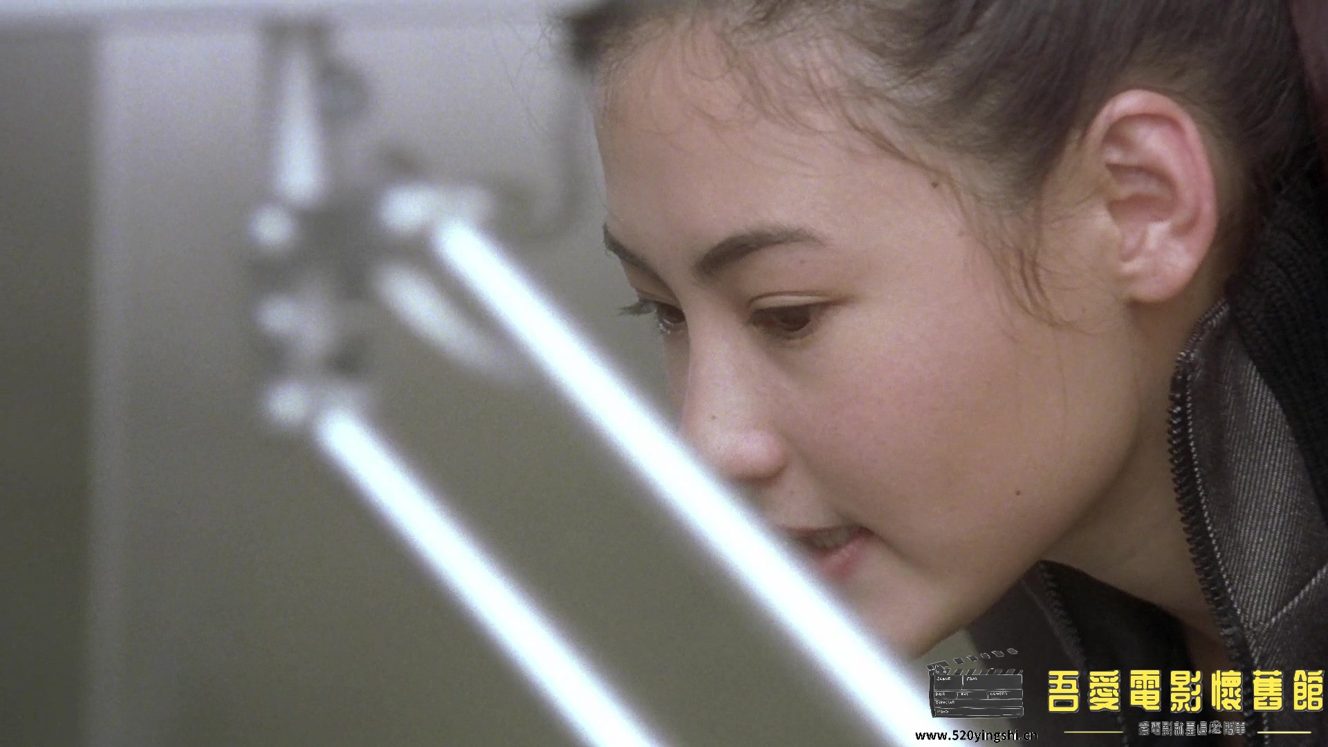 东京攻略.2000.BDRip.Tokyo Raiders.HKG.2AC3.mkv_20230207_190729.024.jpg