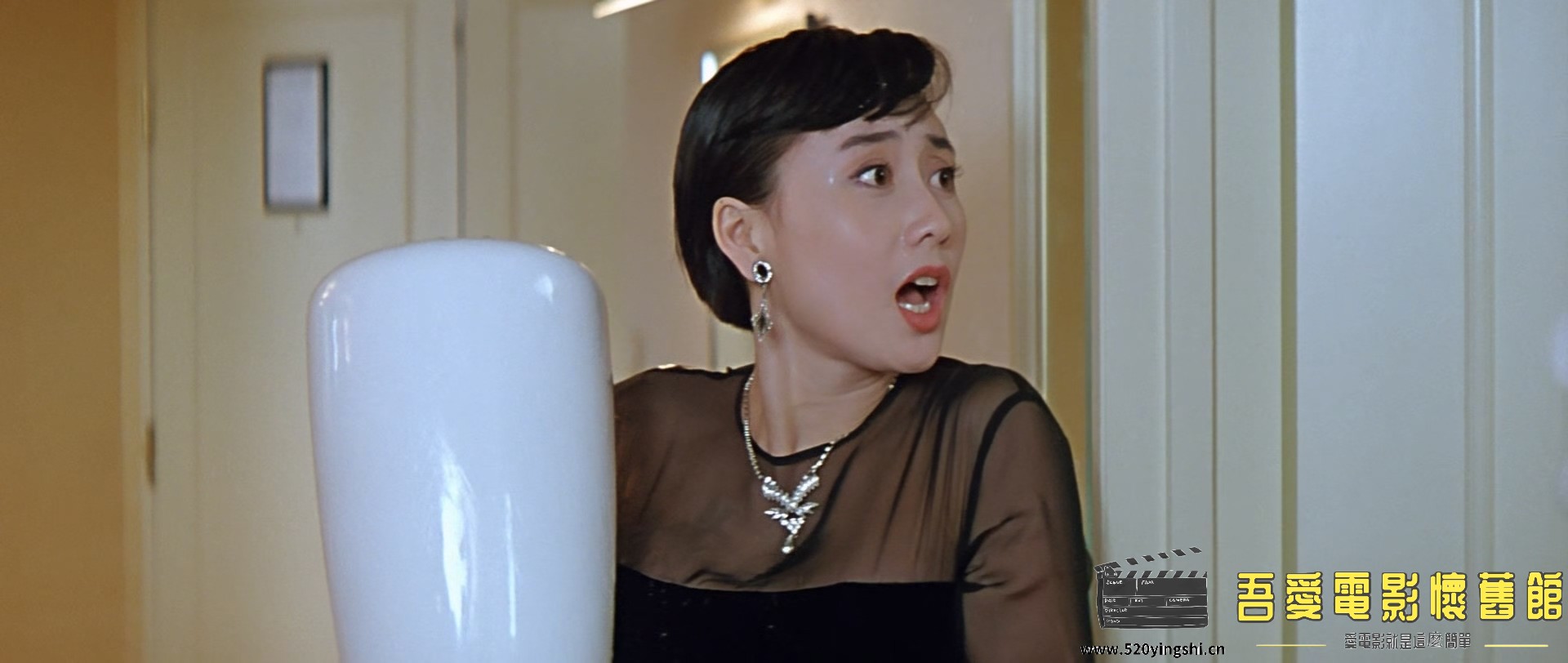 双龙会.1992.BDRip.Twin Dragons.FRA.2AC3.mkv_20230225_102424.461.jpg
