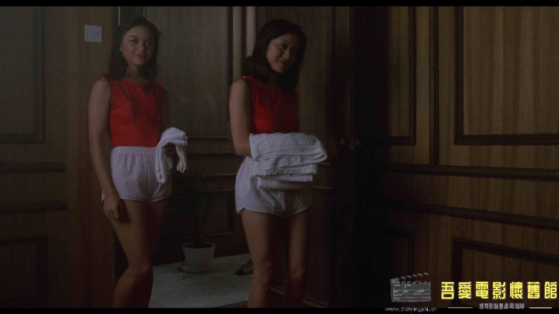 威龙猛探.1985.BDRip.The Protector.GBR.3Audio..mkv_20230225_104539.903.jpg