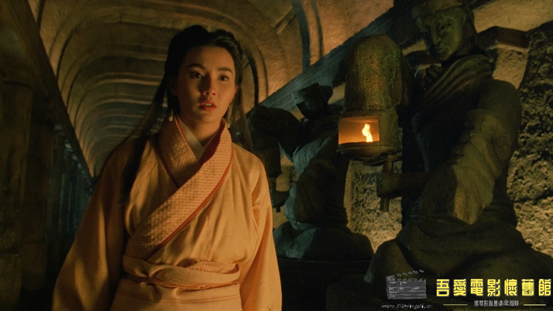战神传说.1992.BDRip.The Moon Warriors.HKG.2AC3.mkv_20230225_112914.824.jpg