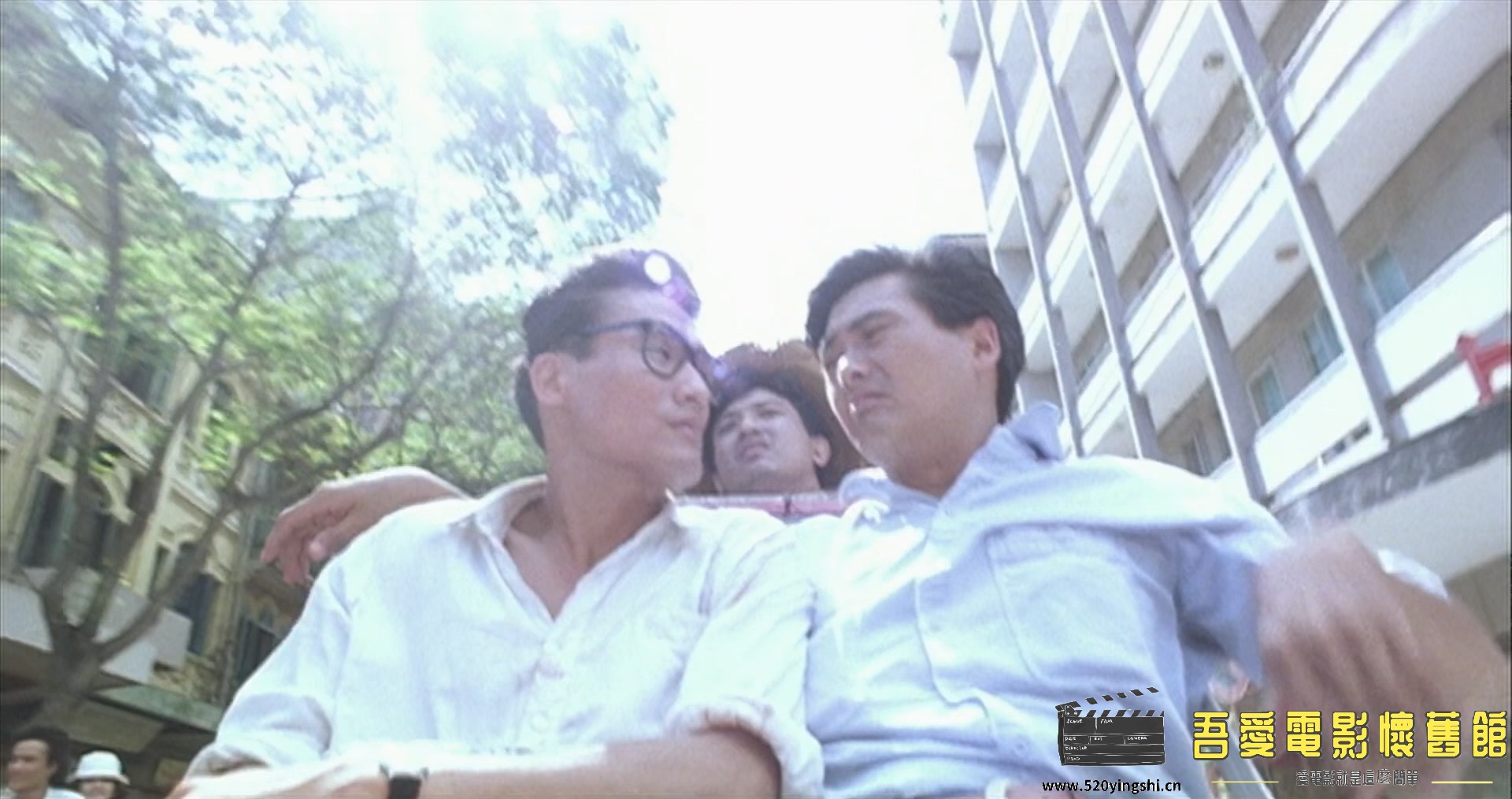 英雄本色3：夕阳之歌.A.Better.Tommorrow.III.1989.BluRay.1080p.2Audio.DTS-HD.MA.7..jpg