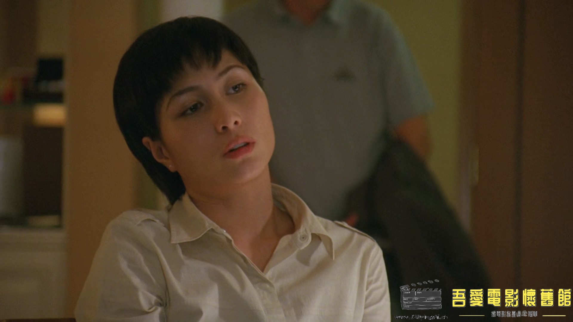 恐怖热线之大头怪婴.Horror.Hotline.Big.Head.Monster.2001.1080p.MyTVS.WEB-DL.H265..jpg