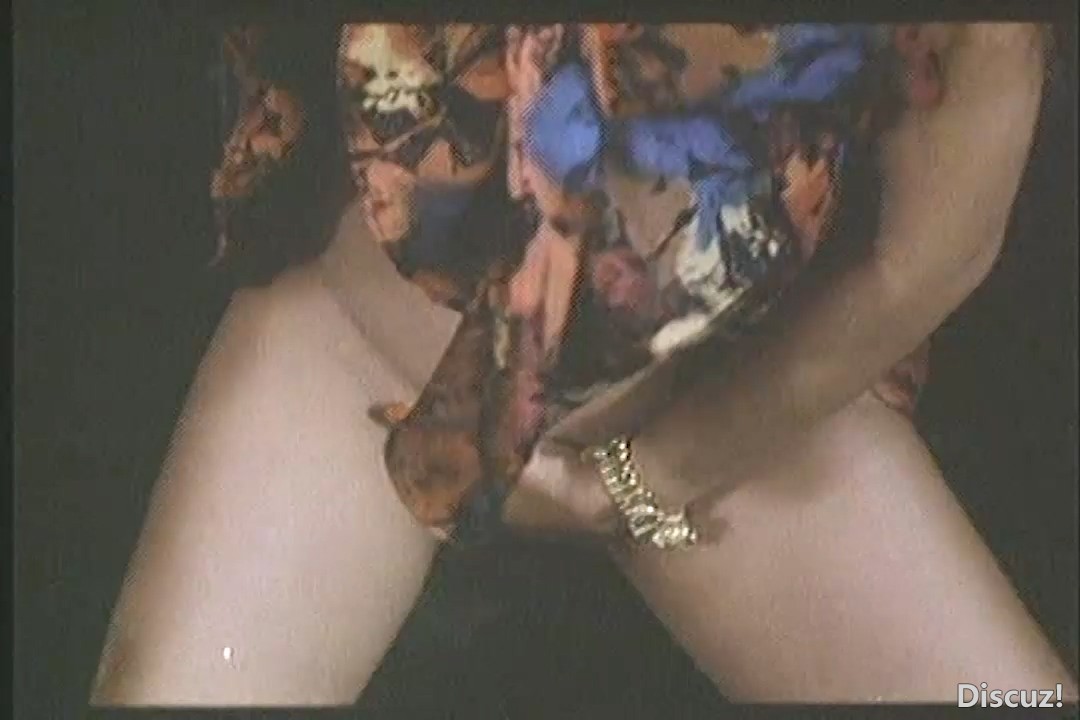 1992.奸魔.姦魔.Devil.of.Rape.DVDRip.国粤语无字.012705.小黄君合成QQ365473030.mkv_.jpg