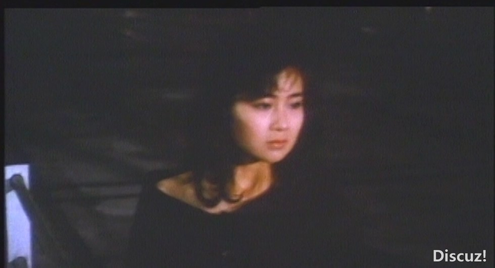 暴风女国粤语完整版.小黄君合成QQ365473030.mkv_20240930_201506.747.jpg