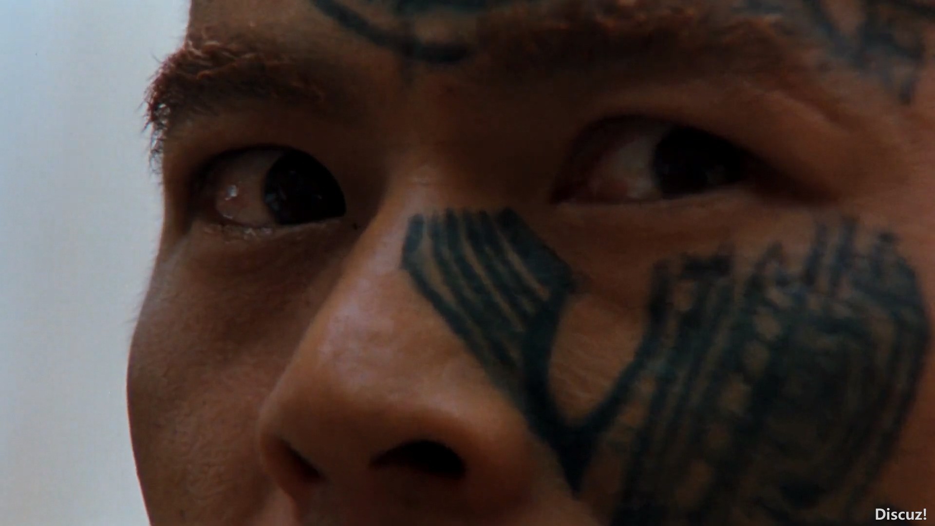 刀.The.Blade.1995.1080p.WEBRip.x264.2Audio.mkv_20250426_180909.475.jpg