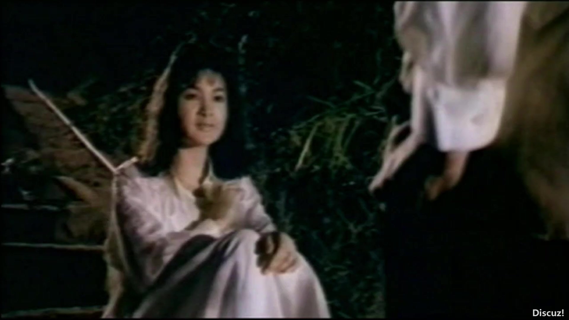 摧花之狼 82分钟.1988.台湾菲林鬼片.王宝玉.万重山-AAA.mp4_20250730_225554.069.jpg